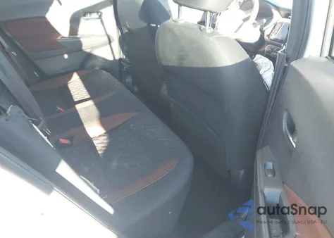 2022 Nissan Kicks Sr Xtronic Cvt z USA, uszkodzony, nr VIN 3N1CP5DV9NL515846